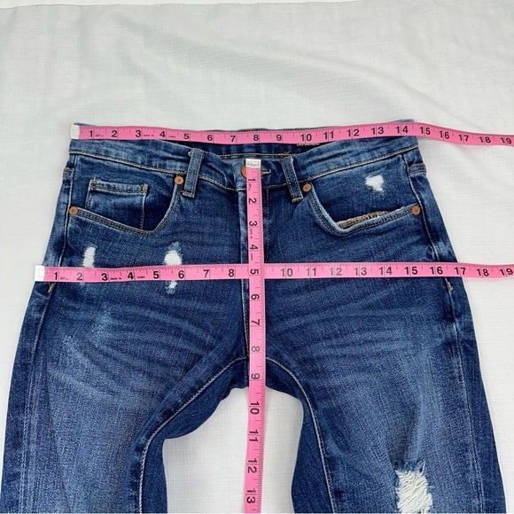 Blank NYC Women's size 25 Distressed Crop Ankle Girlfriend Stretch Jeans - Picture 11 of 12